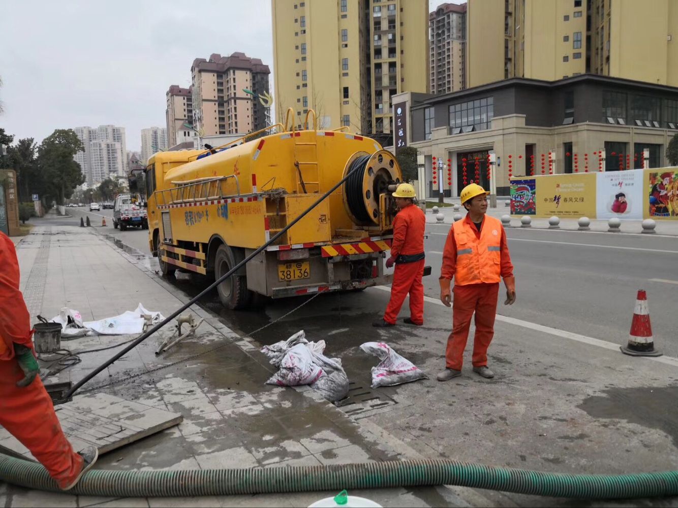 老边排污管道清淤-管道清洗