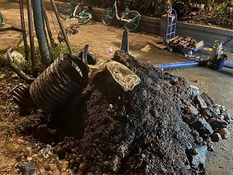老边本地下水道疏通师傅，不通不收费【距您500米】